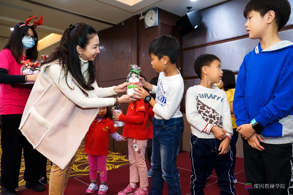 吳璨因 30 滾動豐盛的雪球